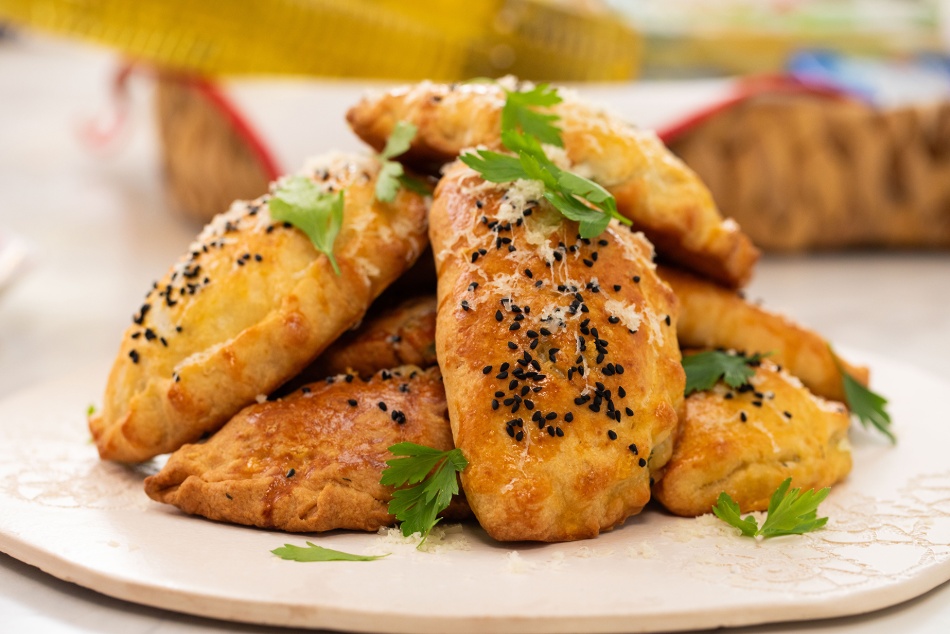 3 Peynirli Çörek