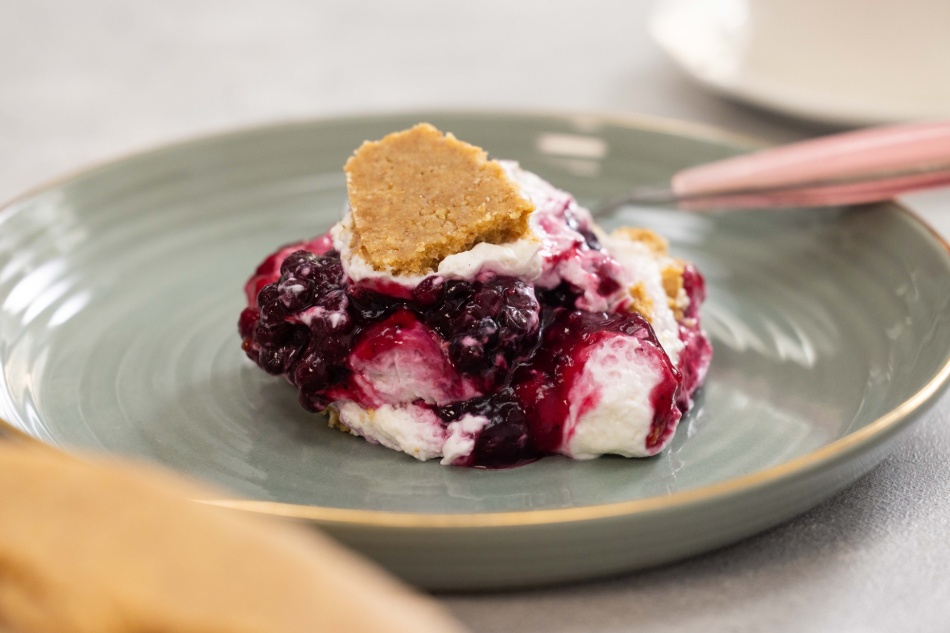 Orman Meyveli Ters Cheesecake