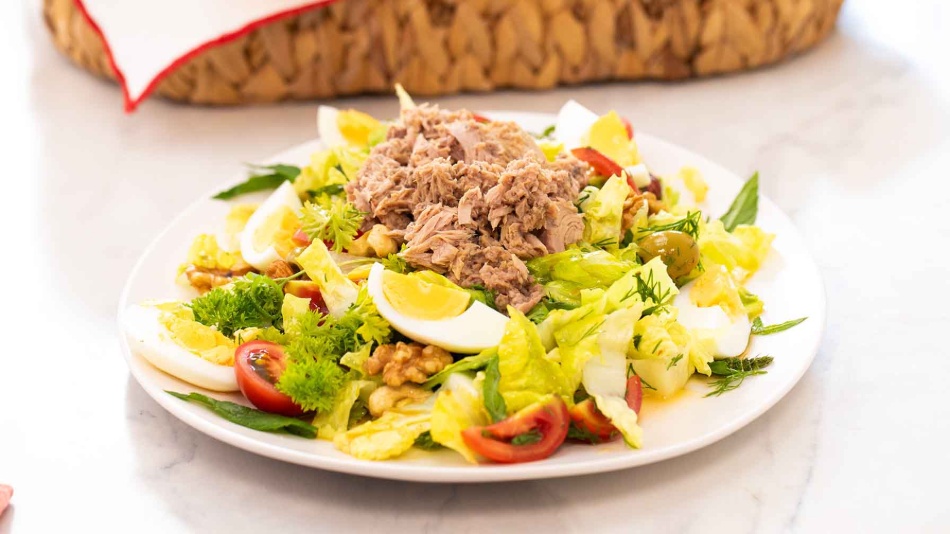 Ton Balıklı Mısırlı Salata